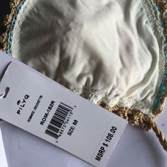 Pilyq Romance Crochet Triangle Halter Bikini Top Womens Size Medium NWT ROM-182R - Picture 7 of 8